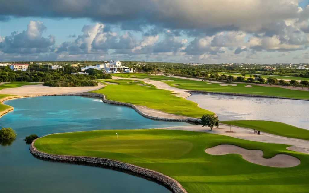 Aurora Anguilla International Course Hole 17